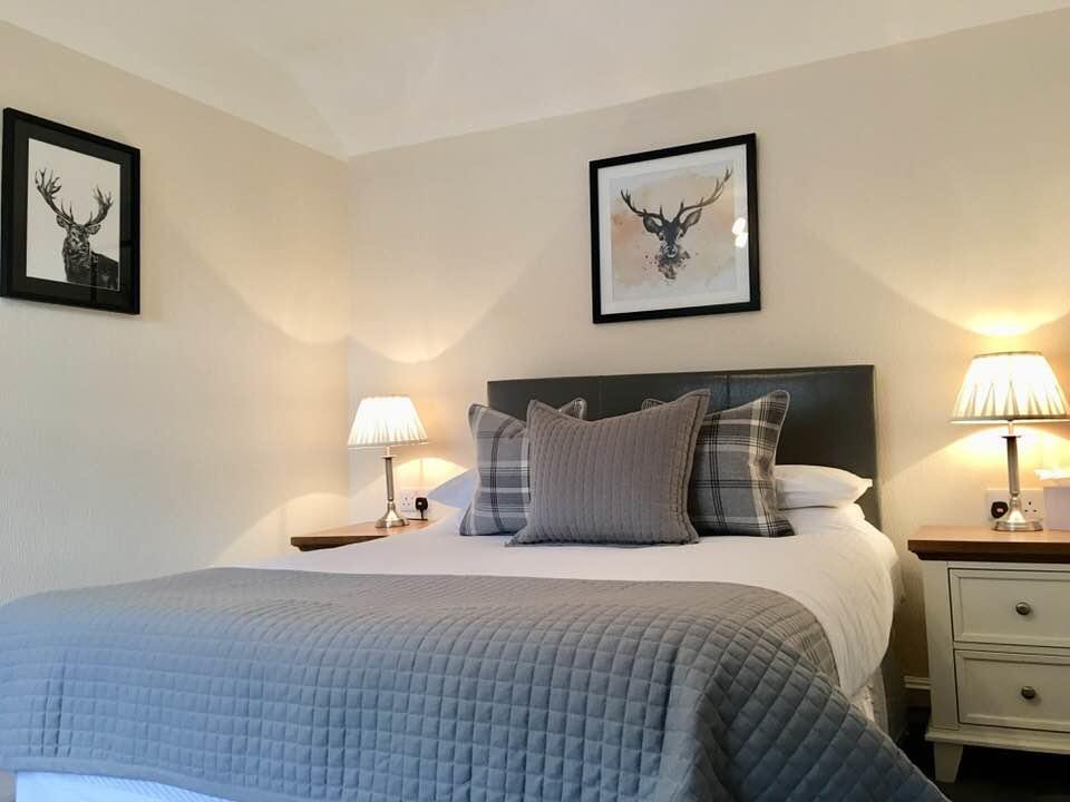 Glenmoriston Arms Hotel انفرموريستون المظهر الخارجي الصورة